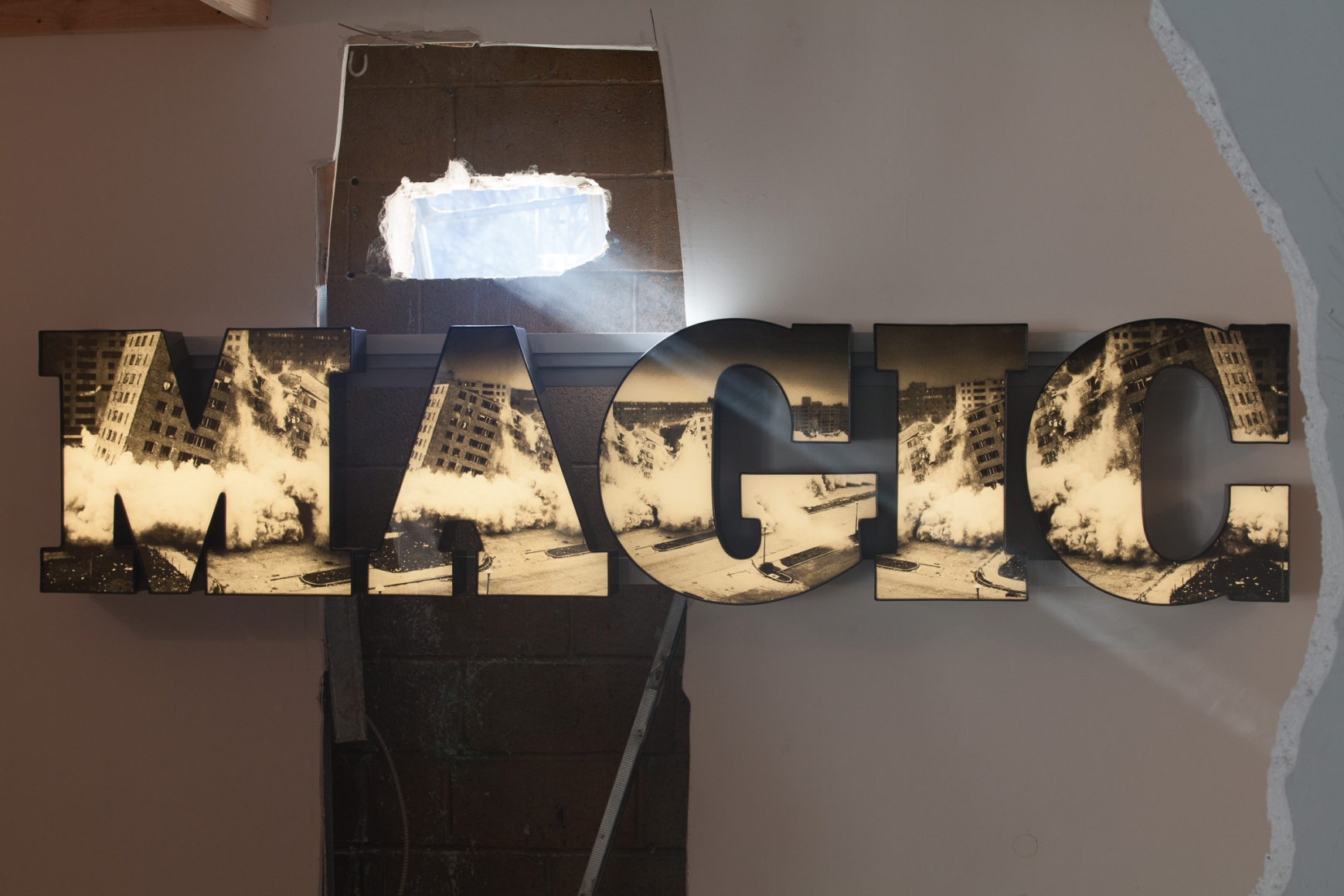 Doug Aitken, Installation view: 100 YRS (part 2), 2013, 303 Gallery