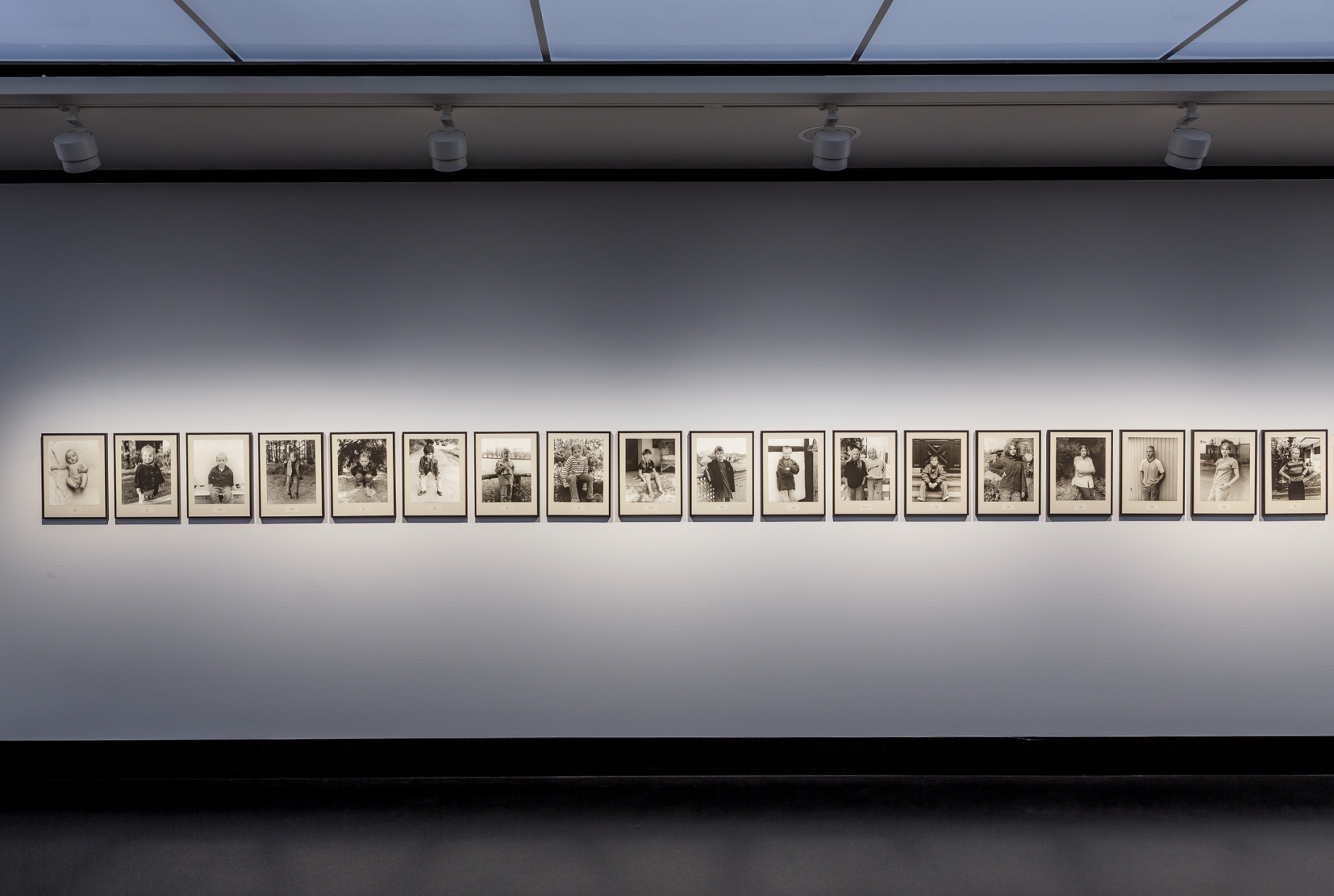 Hans-Peter Feldmann, Installation view: C/O Berlin, 2016