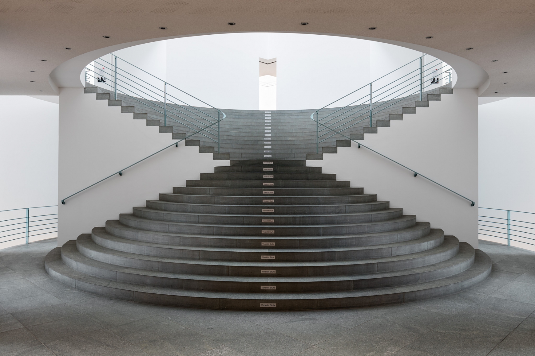 Ceal Floyer, Installation view: Kunstmuseum Bonn, 2015