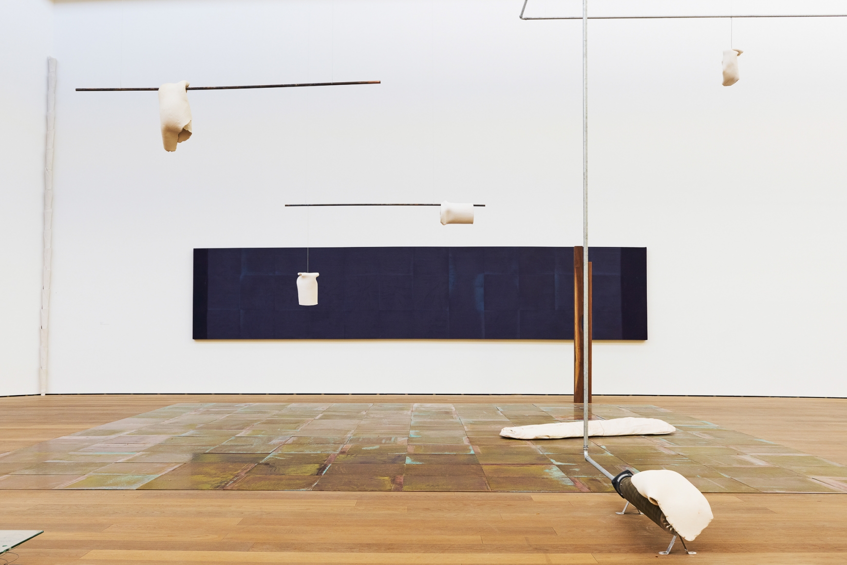 Installatation view: Katinka Bock - Smog / Tomorrow’s Sculpture, Mudam Luxembourg, 2018, Photo: Johannes Schwartz