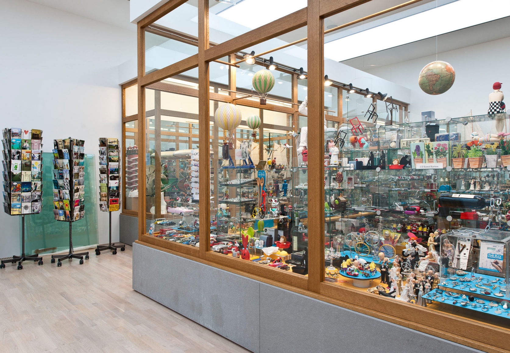 Hans Peter Feldmann Laden 1975 2015 Lenbachhaus Munich 2015