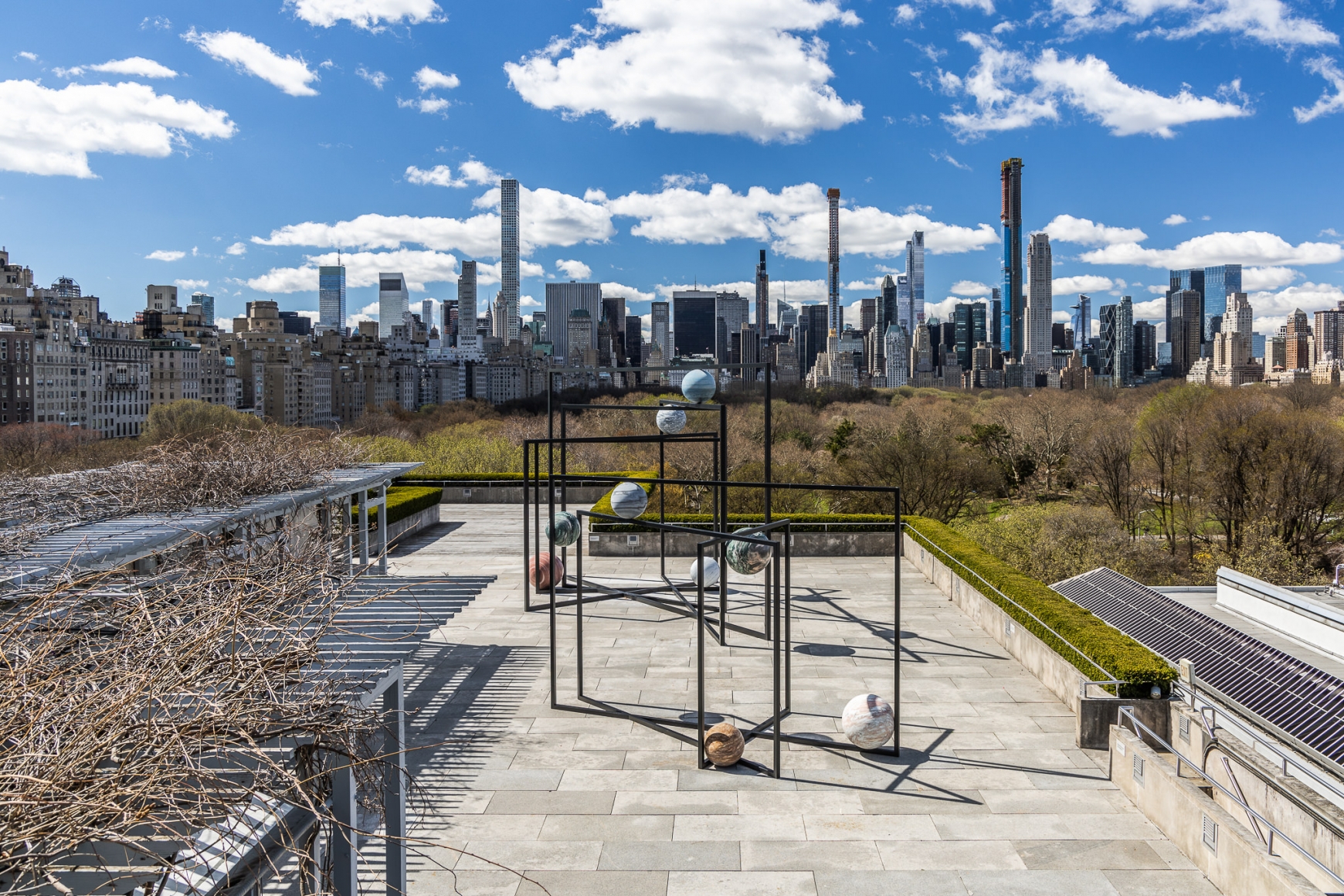 Installation view: Alicja Kwade, ParaPivot, 2019, © The Metropolitan Museum of Art, photo by Hyla Skopitz