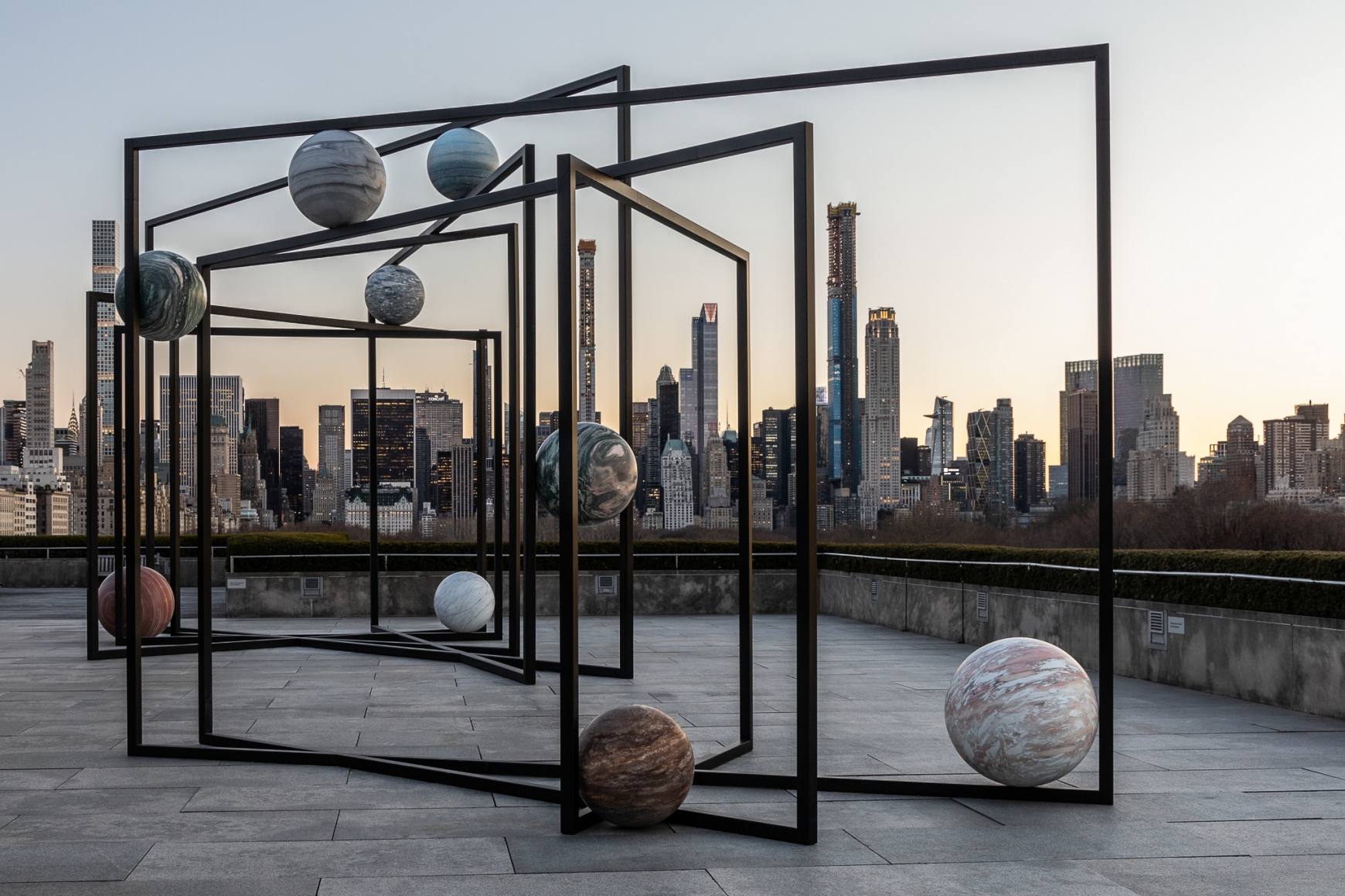 Installation view: Alicja Kwade, ParaPivot, 2019, © The Metropolitan Museum of Art, photo by Hyla Skopitz