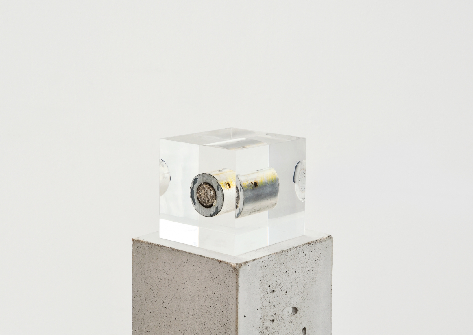 Nina Canell, Installation view: Satin Ions, Arko Art Centre, Seoul, 2015, Photo: Robin Watkins