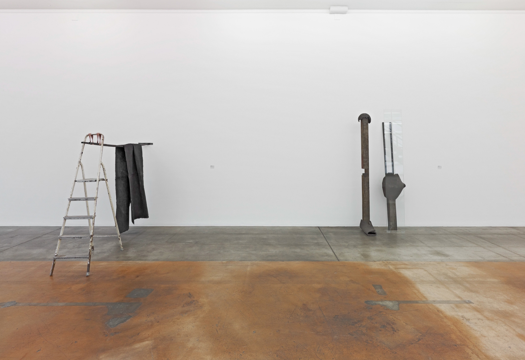Installation view: Katinka Bock, 40 Räuber, MAMCO, Genève, 2013, Photo: Ilmari Kalkkinen