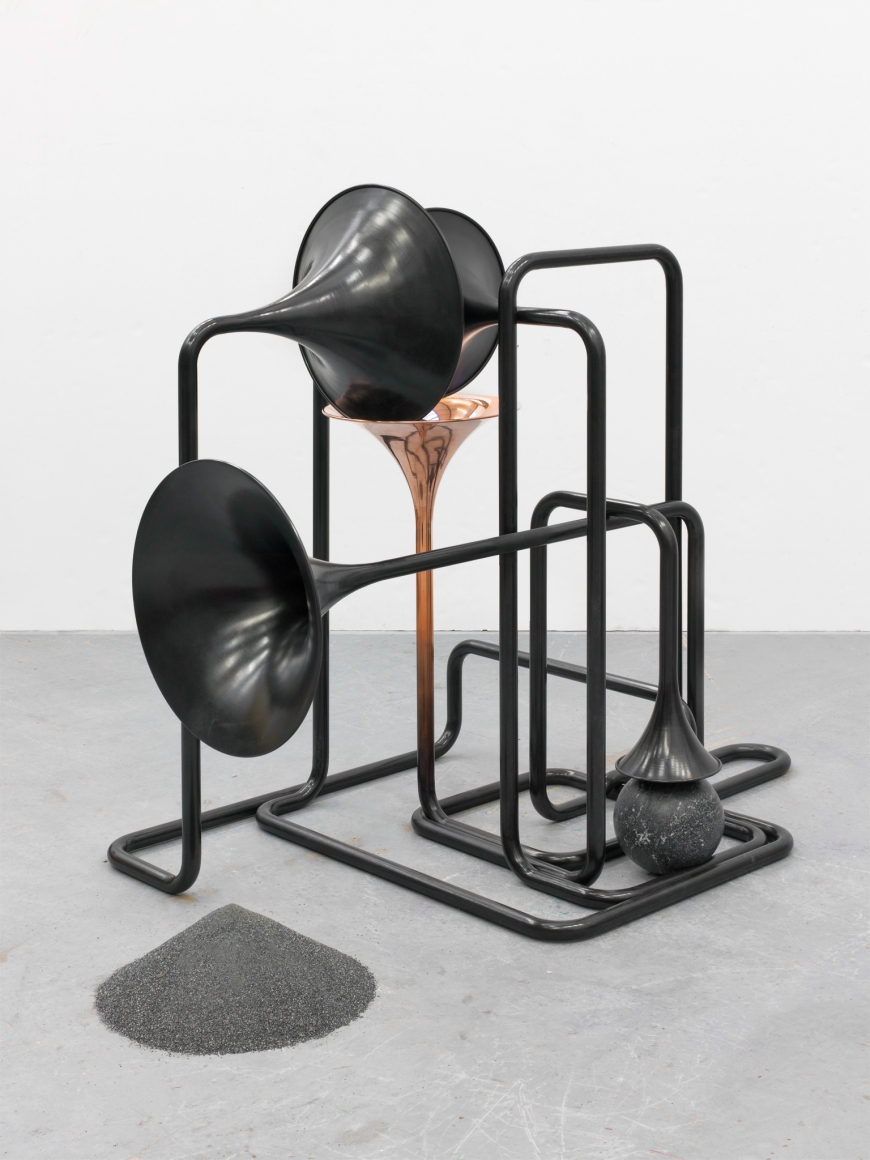 Alicja Kwade, Hypothetisches Gebilde, 2017
