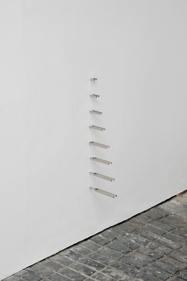 Nina Canell, Waver