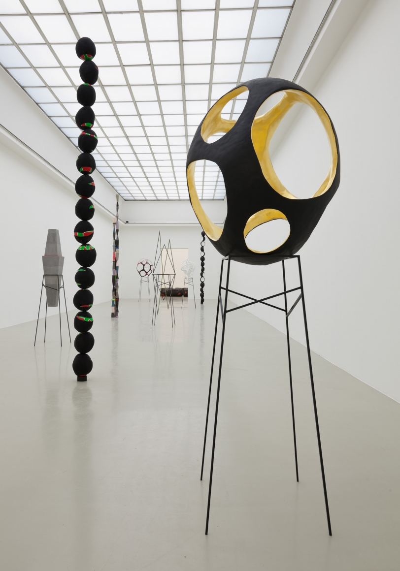 Eva Rothschild, Installation view: Hot Touch, Kunstverein Hannover, 2011