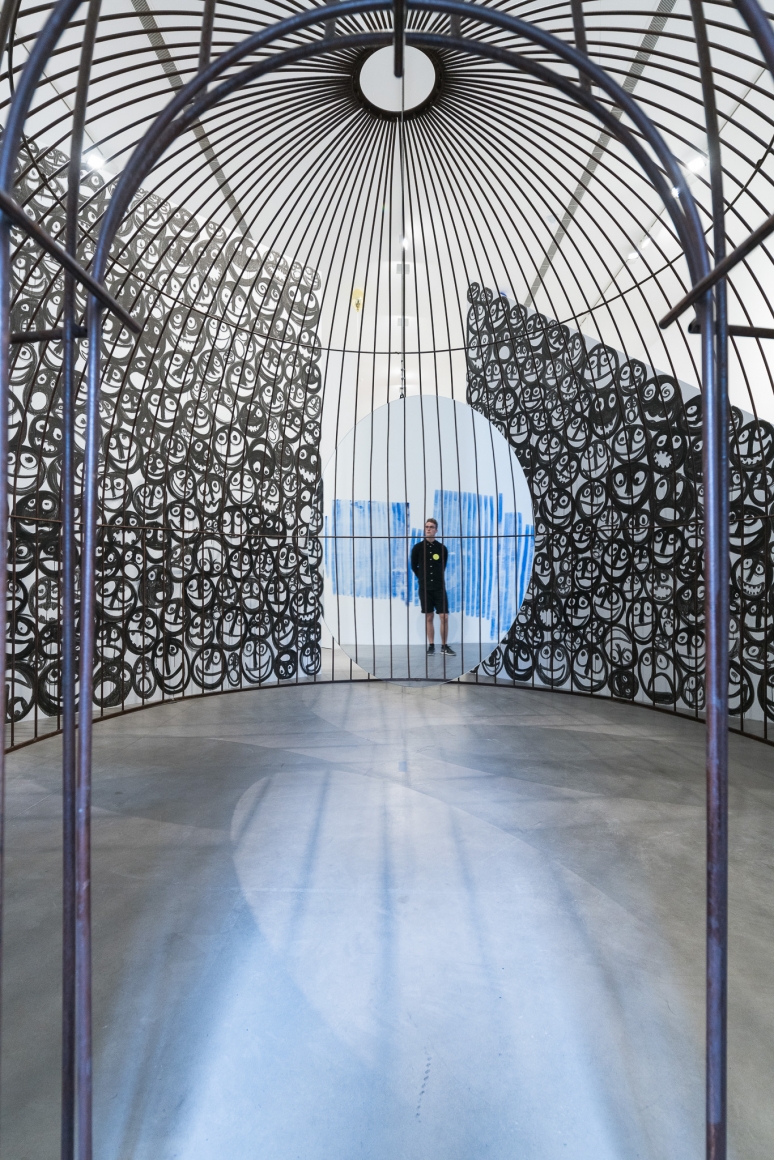 Installation view: Jeppe Hein, Your Way, Château La Coste, Le Puy-Sainte-Réparade, 2017
