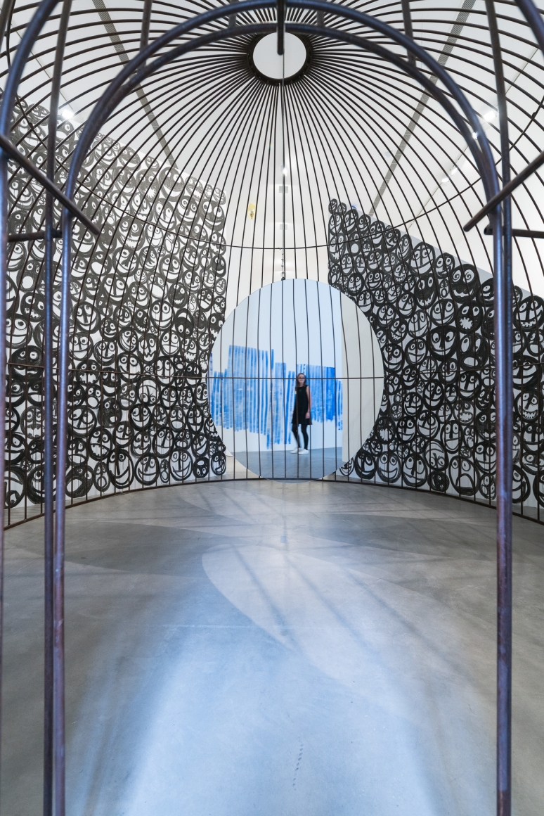 Installation view: Jeppe Hein, Your Way, Château La Coste, Le Puy-Sainte-Réparade, 2017