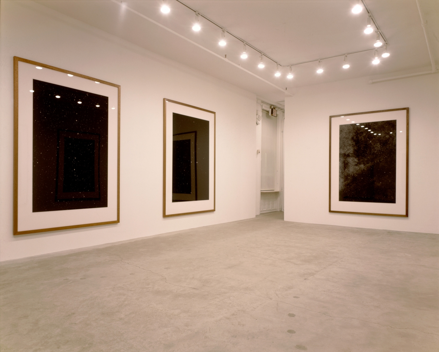 Thomas Ruff GALLERY EXHIBITIONS 303 Gallery