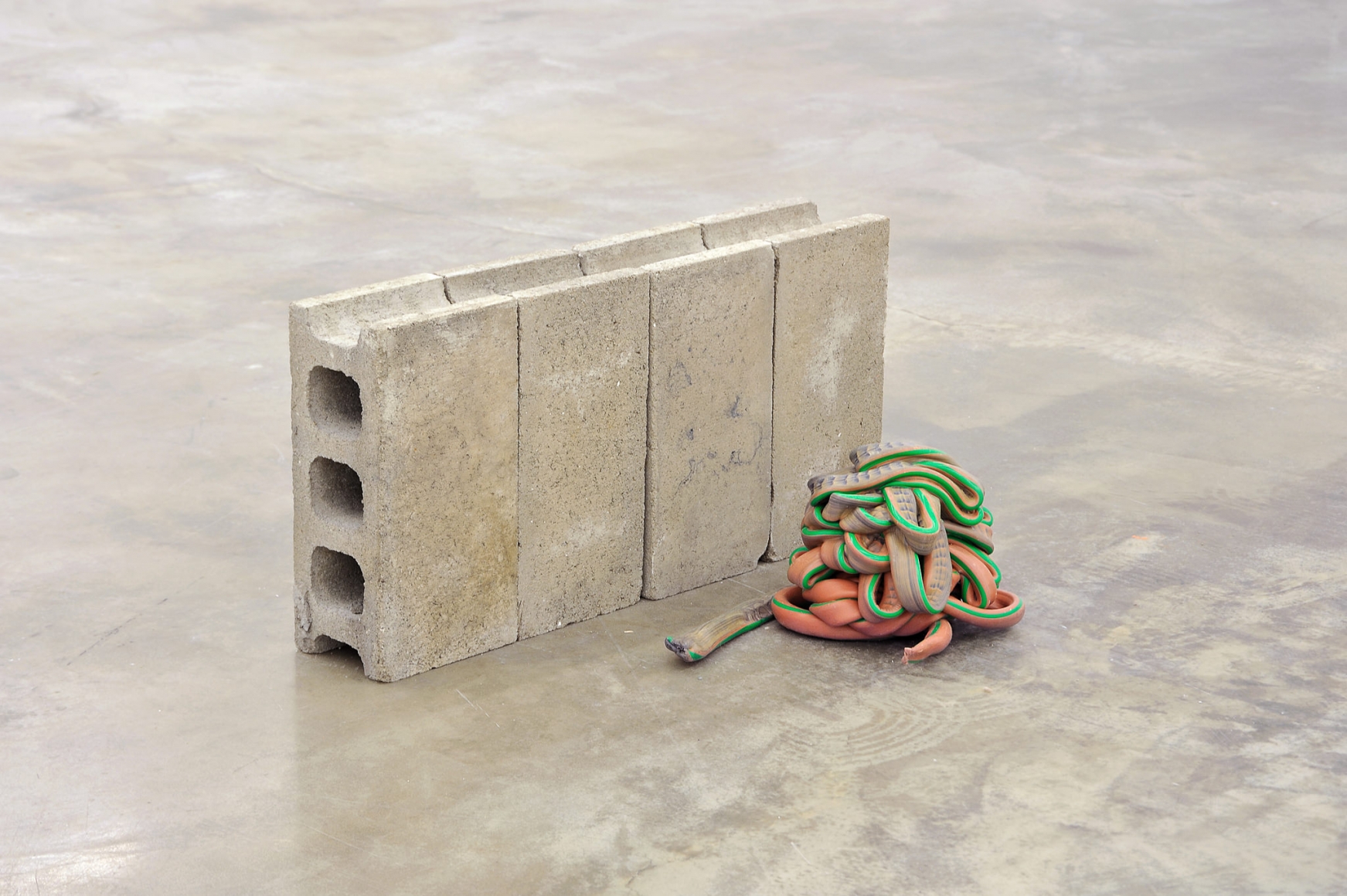 Nina Canell, Installation view: Satin Ions, Arko Art Centre, Seoul, 2015, Photo: Robin Watkins