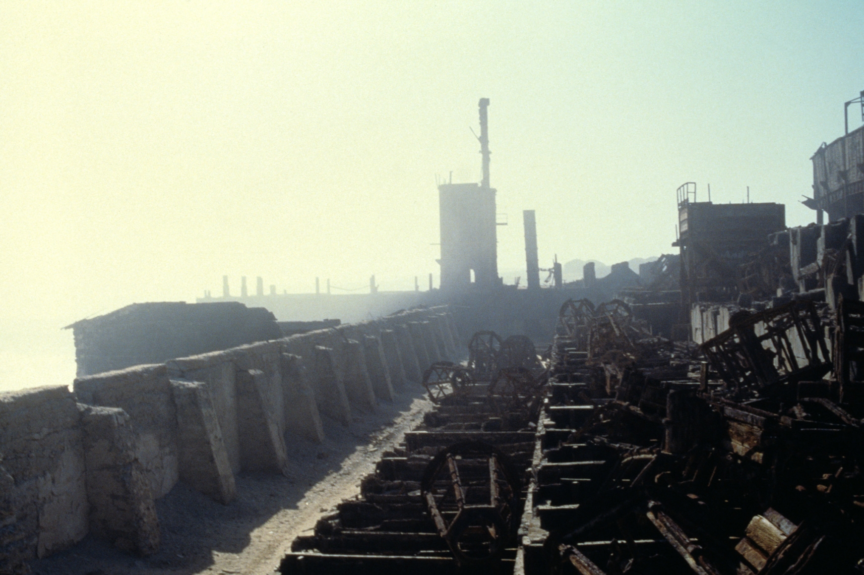 Doug Aitken, diamond sea, 1997