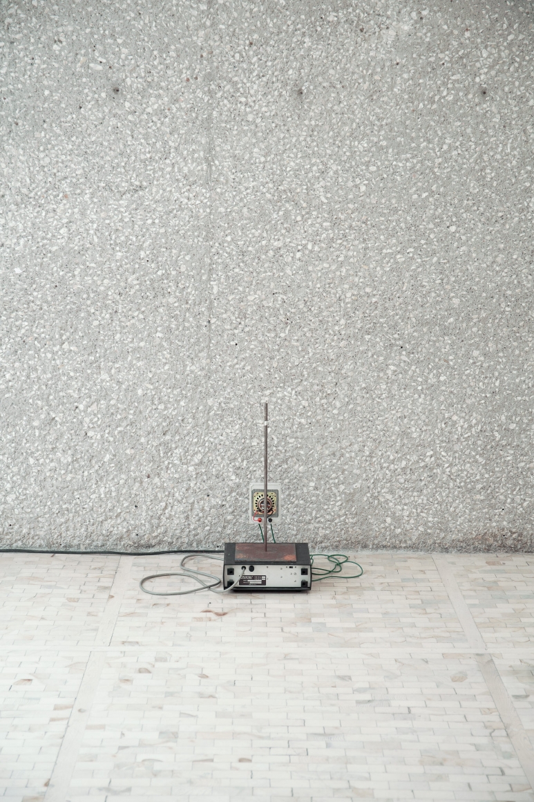 Nina Canell, Installation view: Ayrton, Museo Tamayo, Mexico City, 2017