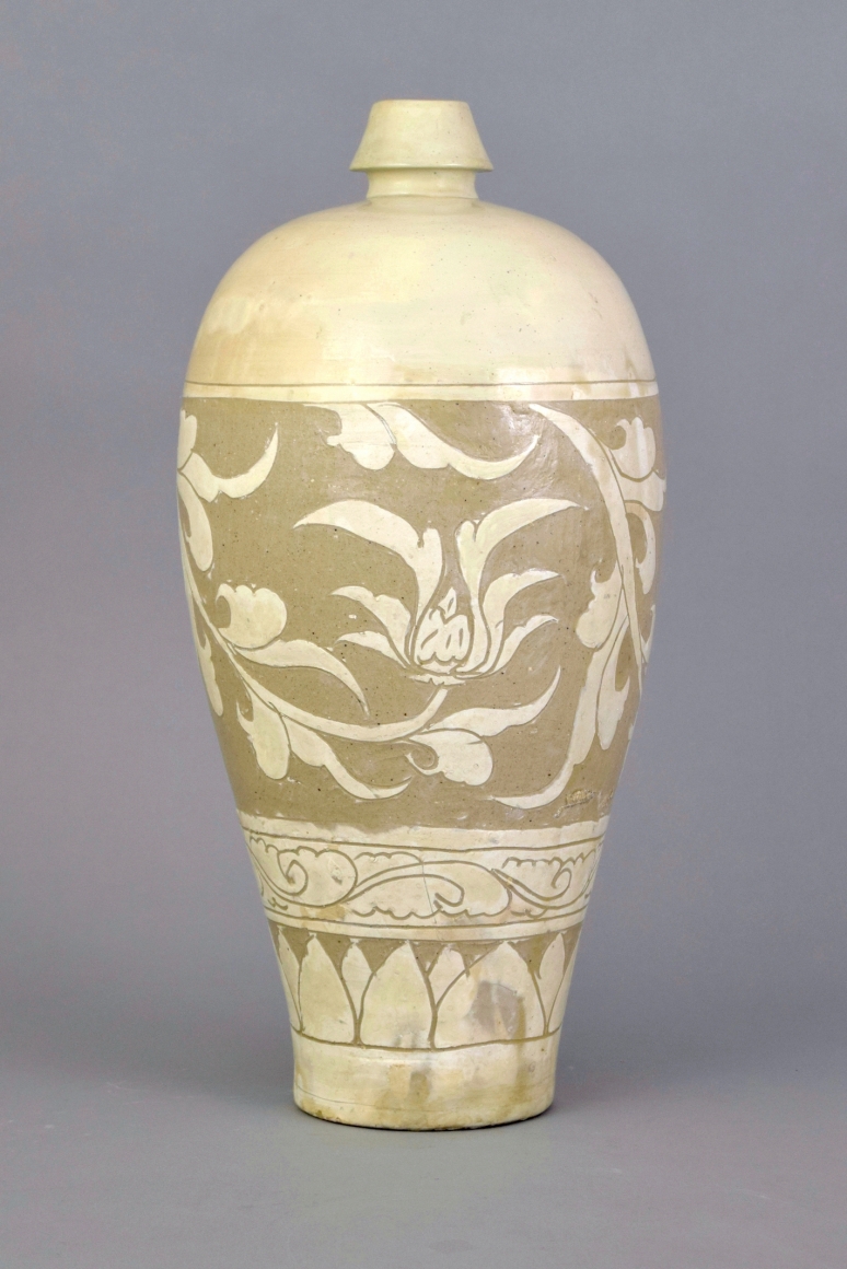 A Large Floral Carved Cizhou Vase Meiping Chinese Art Michael