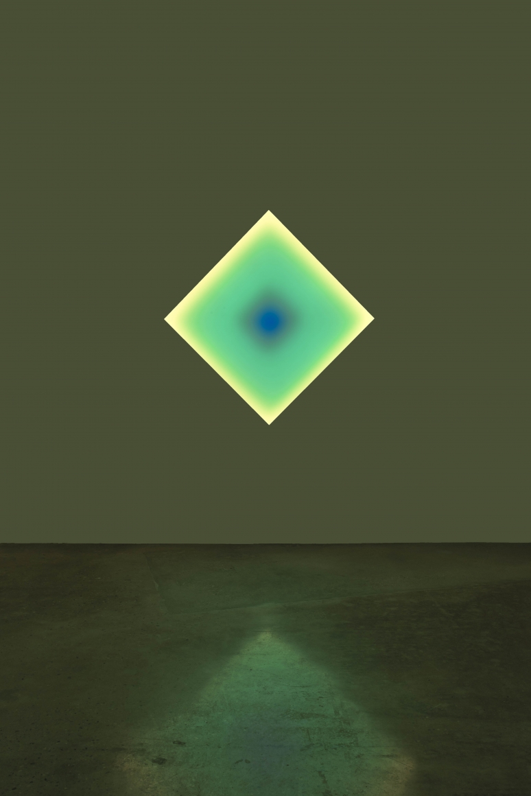 Medium Diamond Glass, 2018