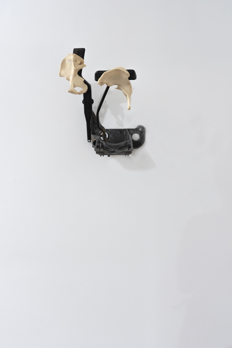 p.p1 {margin: 0.0px 0.0px 0.0px 0.0px; font: 12.0px Arial}