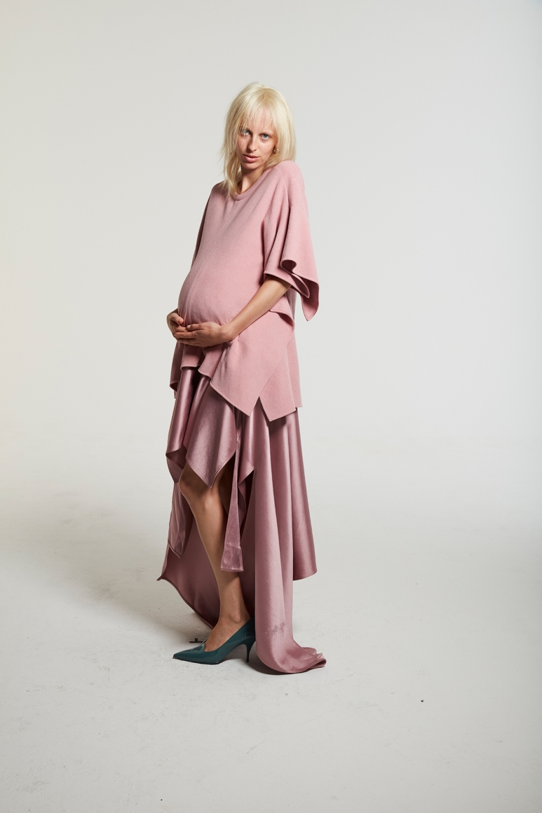Roe Ethridge, Lili Pregnant, 2017