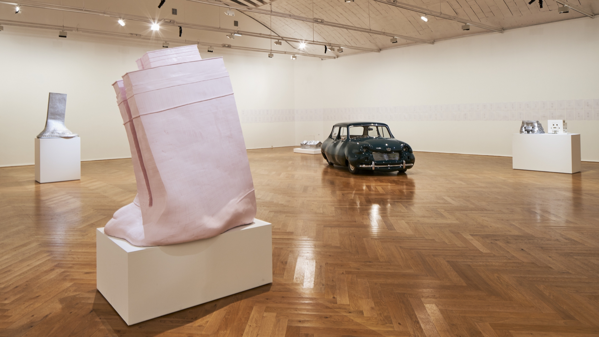 ERWIN WURM, Installation view