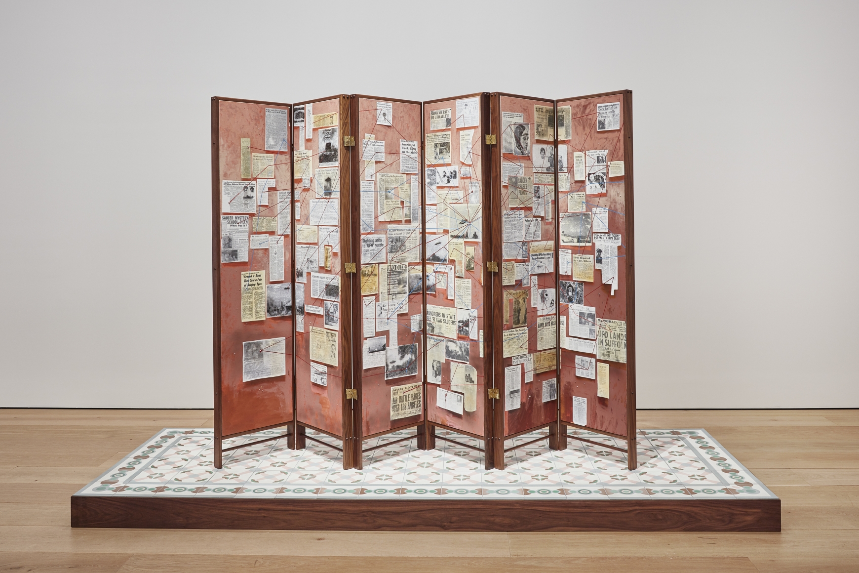 HERNAN BAS, Conspiracy Screen, 2019