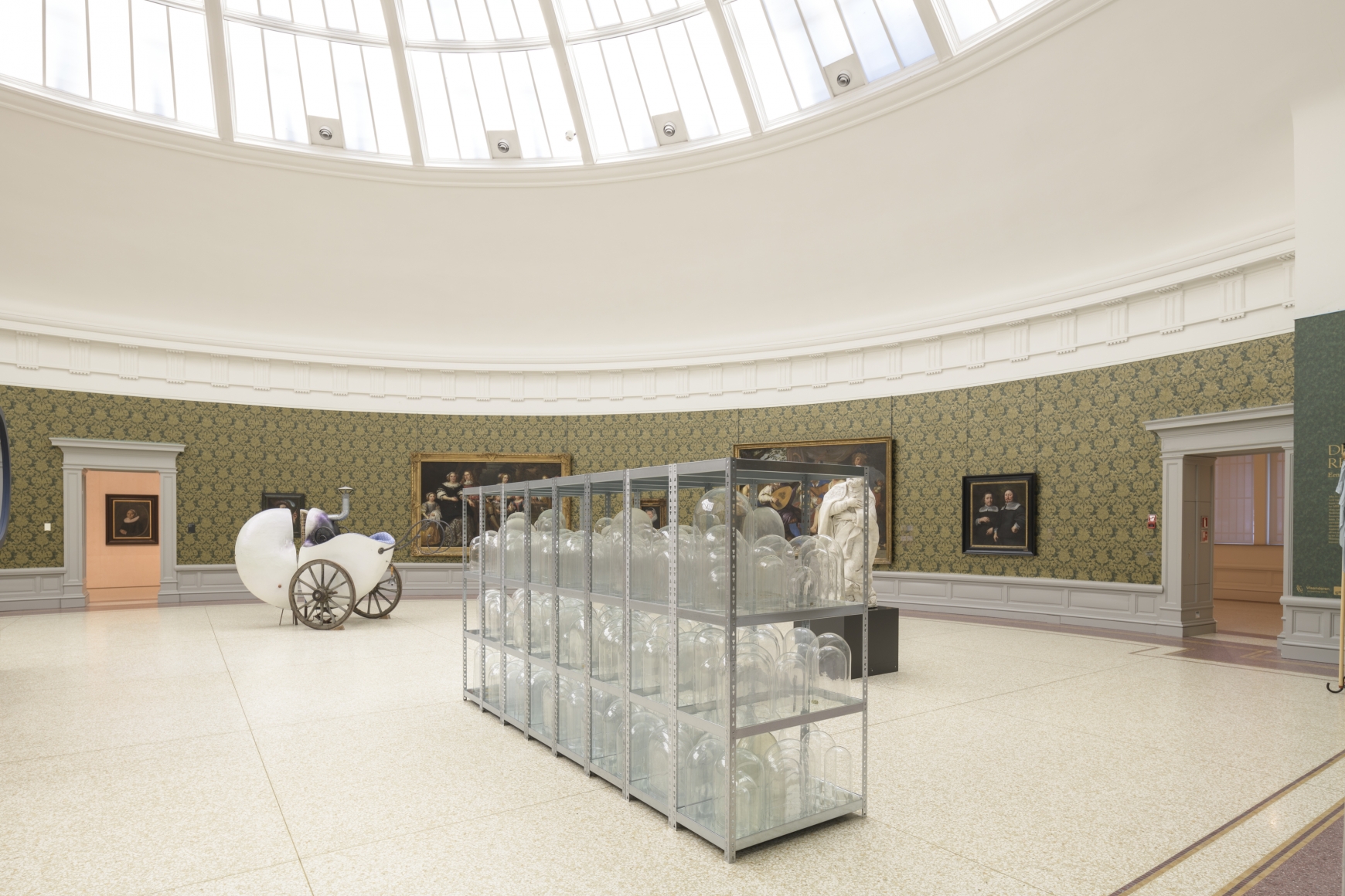 Patrick Van Caeckenbergh: The Pantologue (danke Schön), longterm installation
