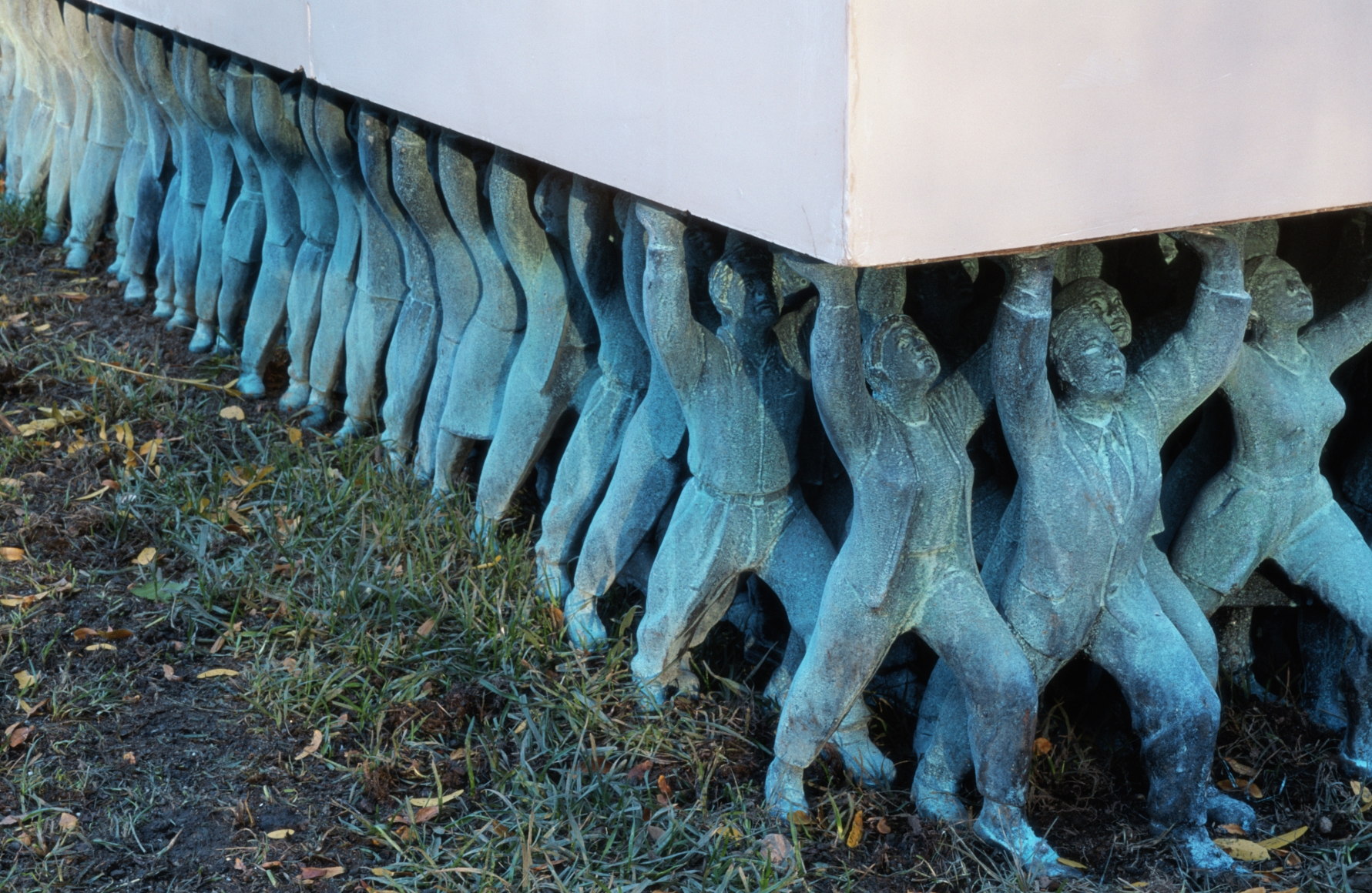 DO HO SUH, Public Figures, 1998 (detail)