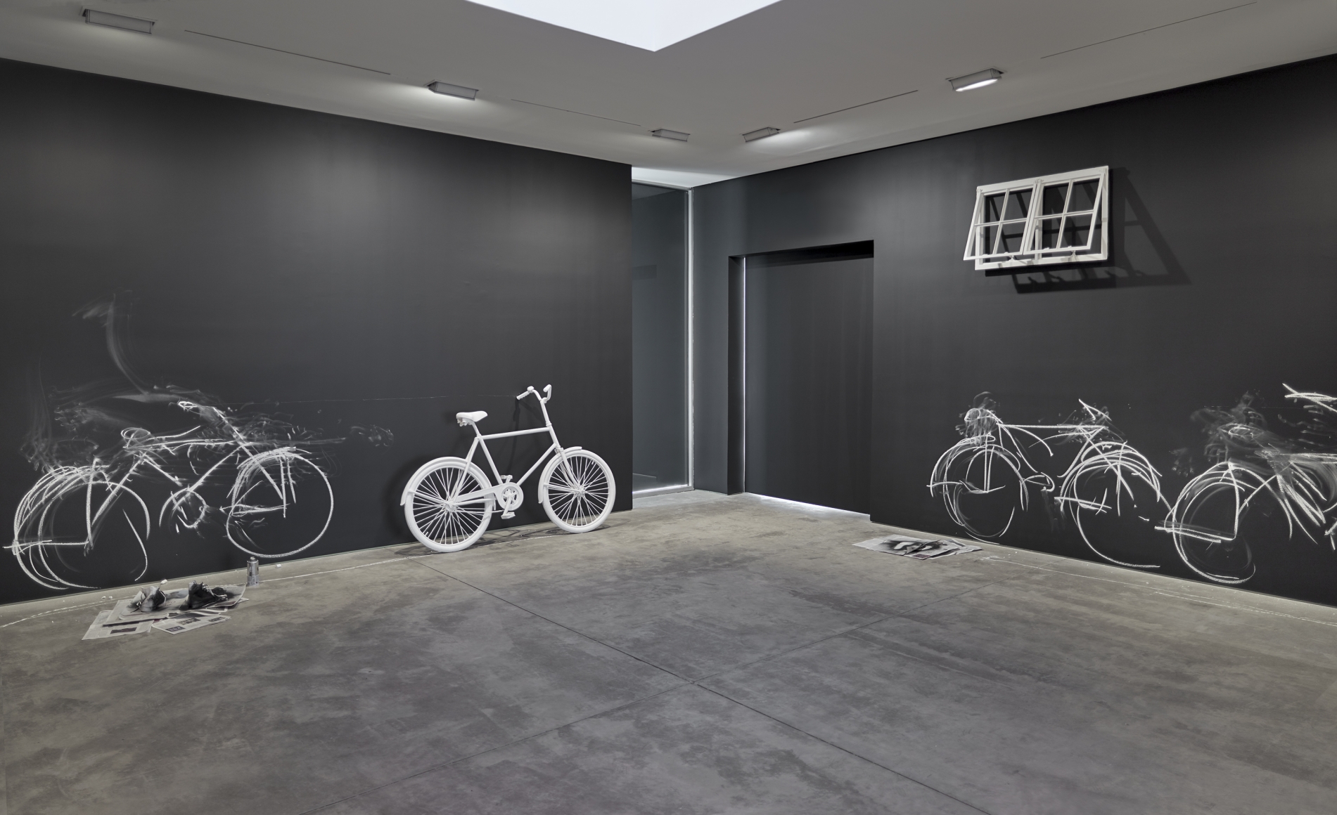 ROBIN RHODE, Borne Frieze
