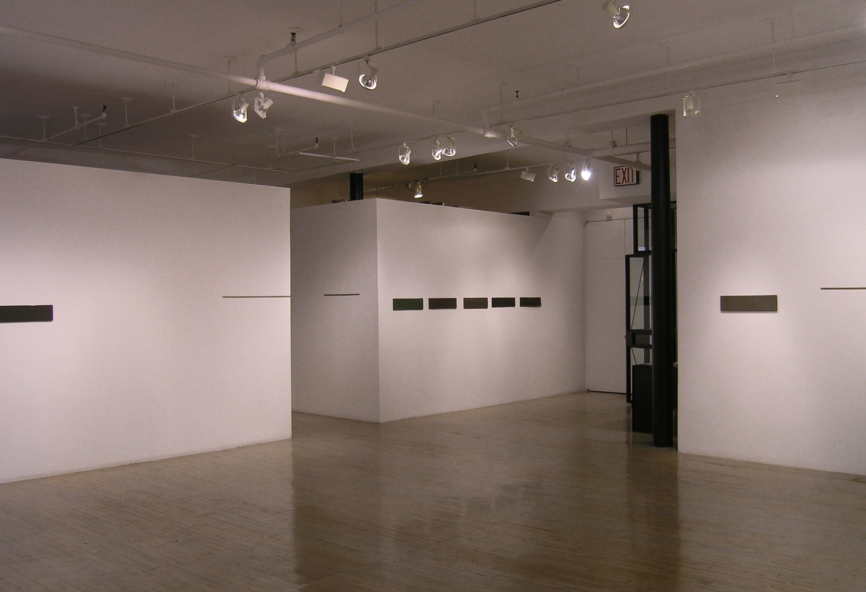 Helen Mirra: Hewn third – installation view 3