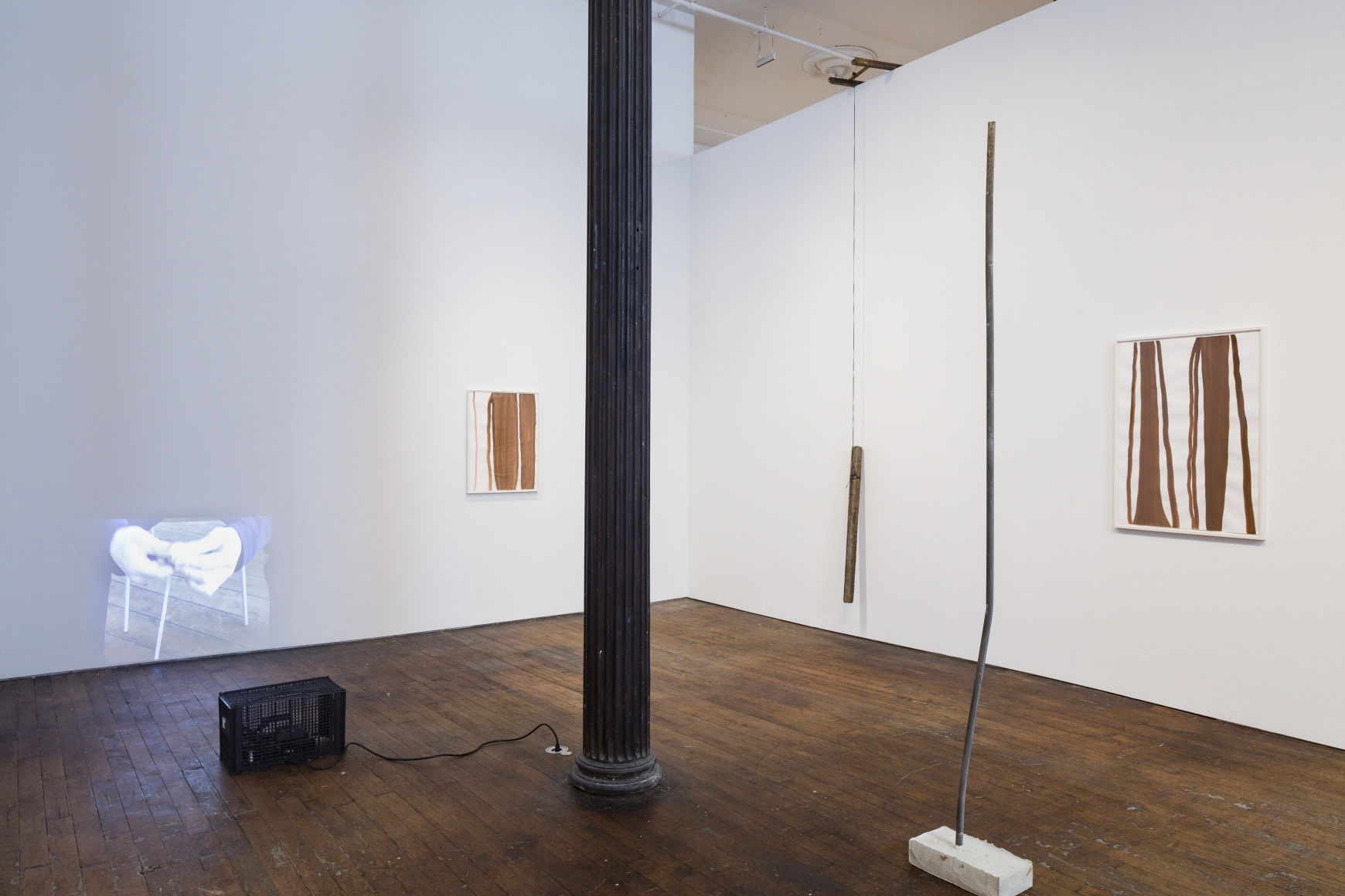 Silvia Bächli / Eric Hattan: between windows – installation view 10