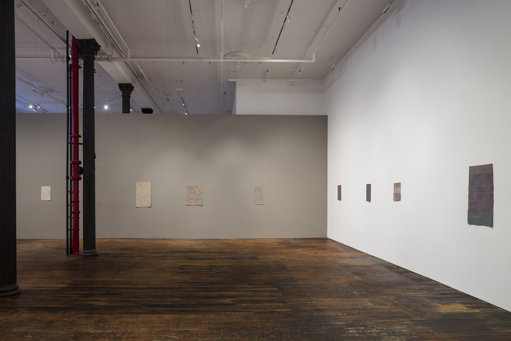 Helen Mirra: Bones are spaces – installation view 19