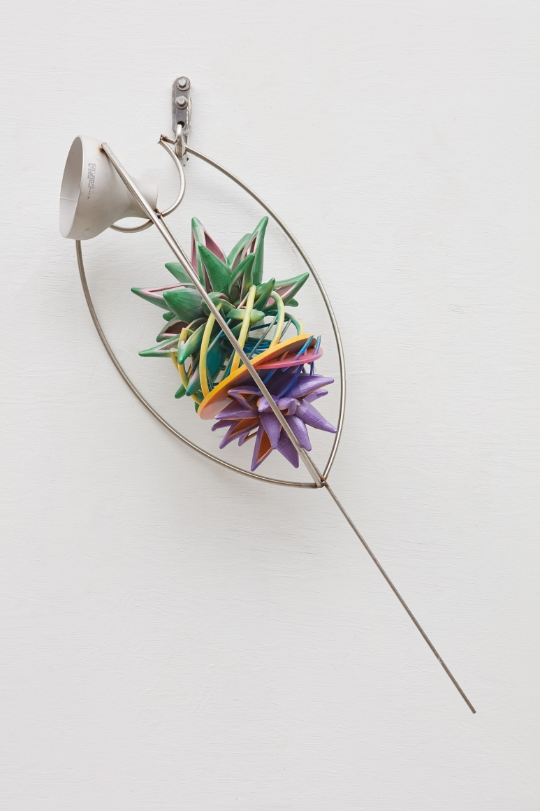 a three dimenionsal printed artwork by american artist frank stella