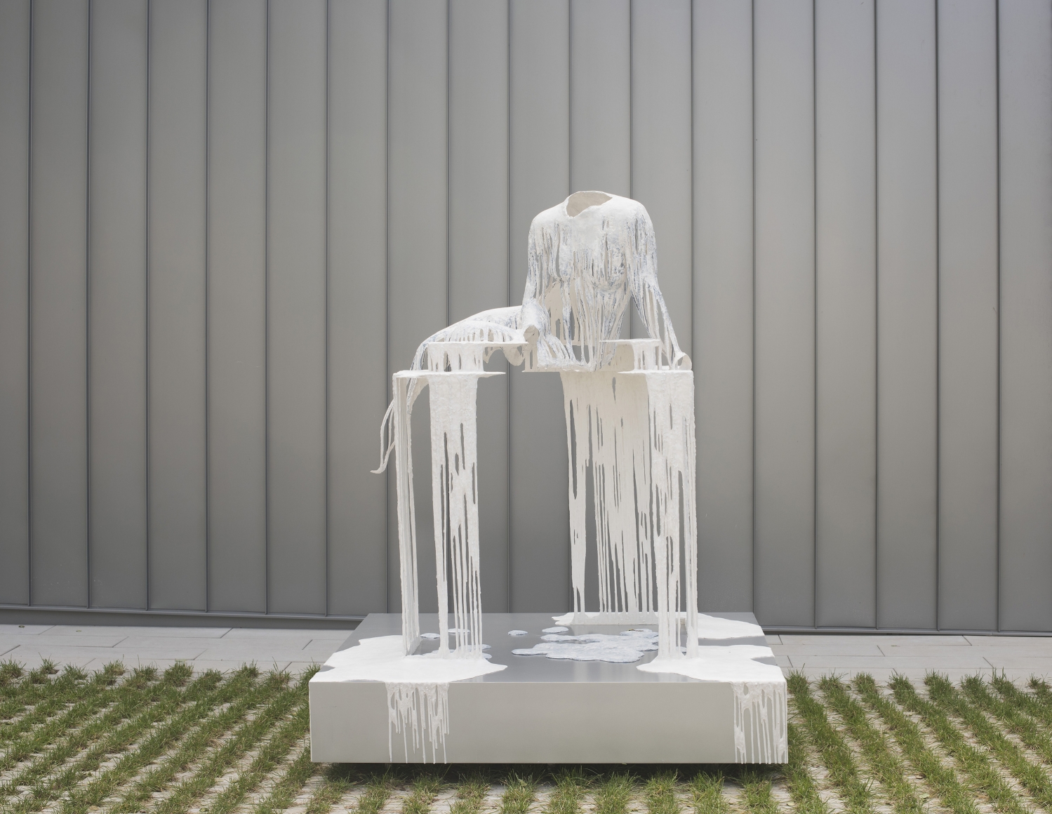 a headless figure of a woman's body - a sculpture by Diana-Al-Hadid
