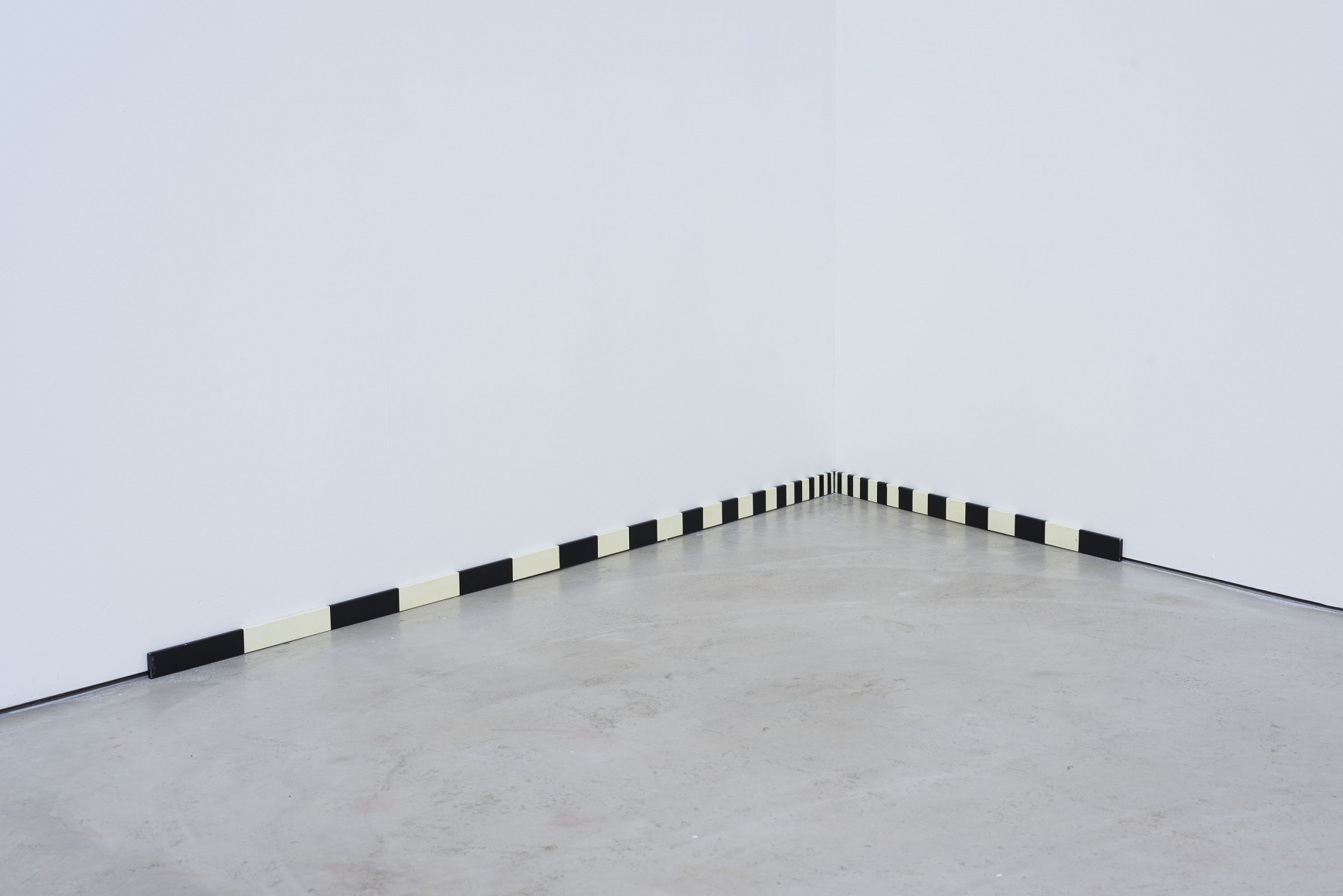 Petit Infinit, 2018, Coated steel