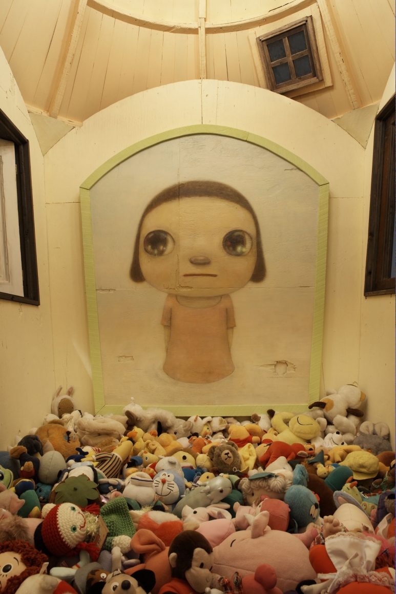pile of dolls by yoshimoto nara