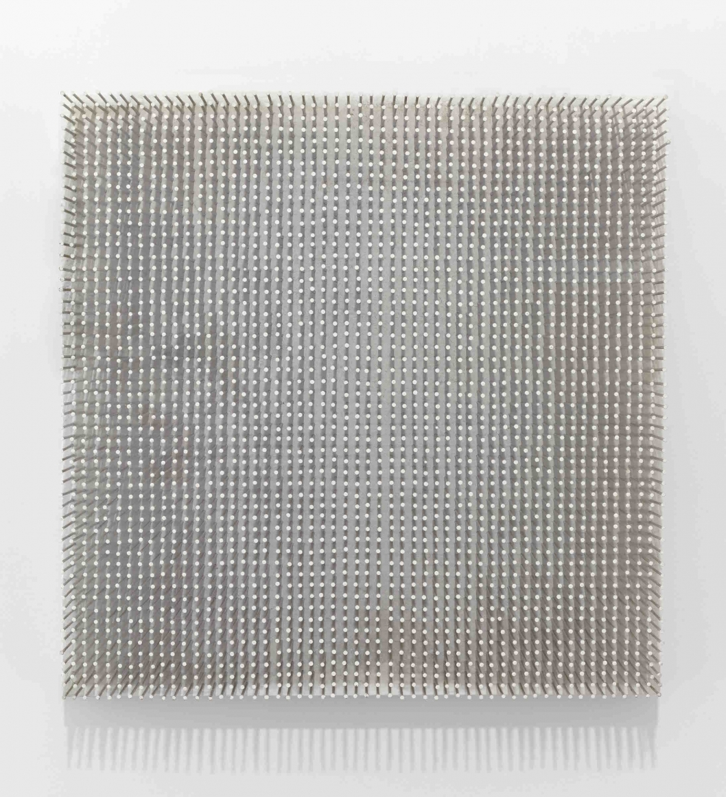 Günther Uecker, Serielles Nagelobjekt (Serial Nail-Object), 1968