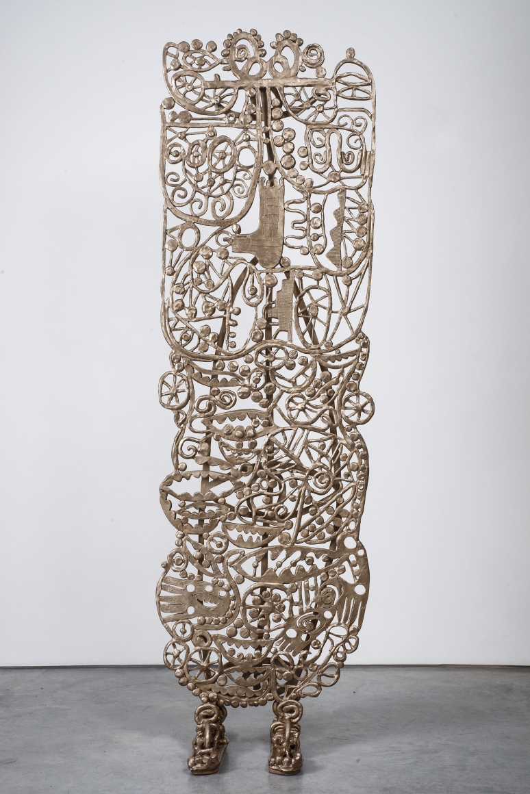 a bronze sculpture by william j. o'brien in a gallery exhibition in chelsea