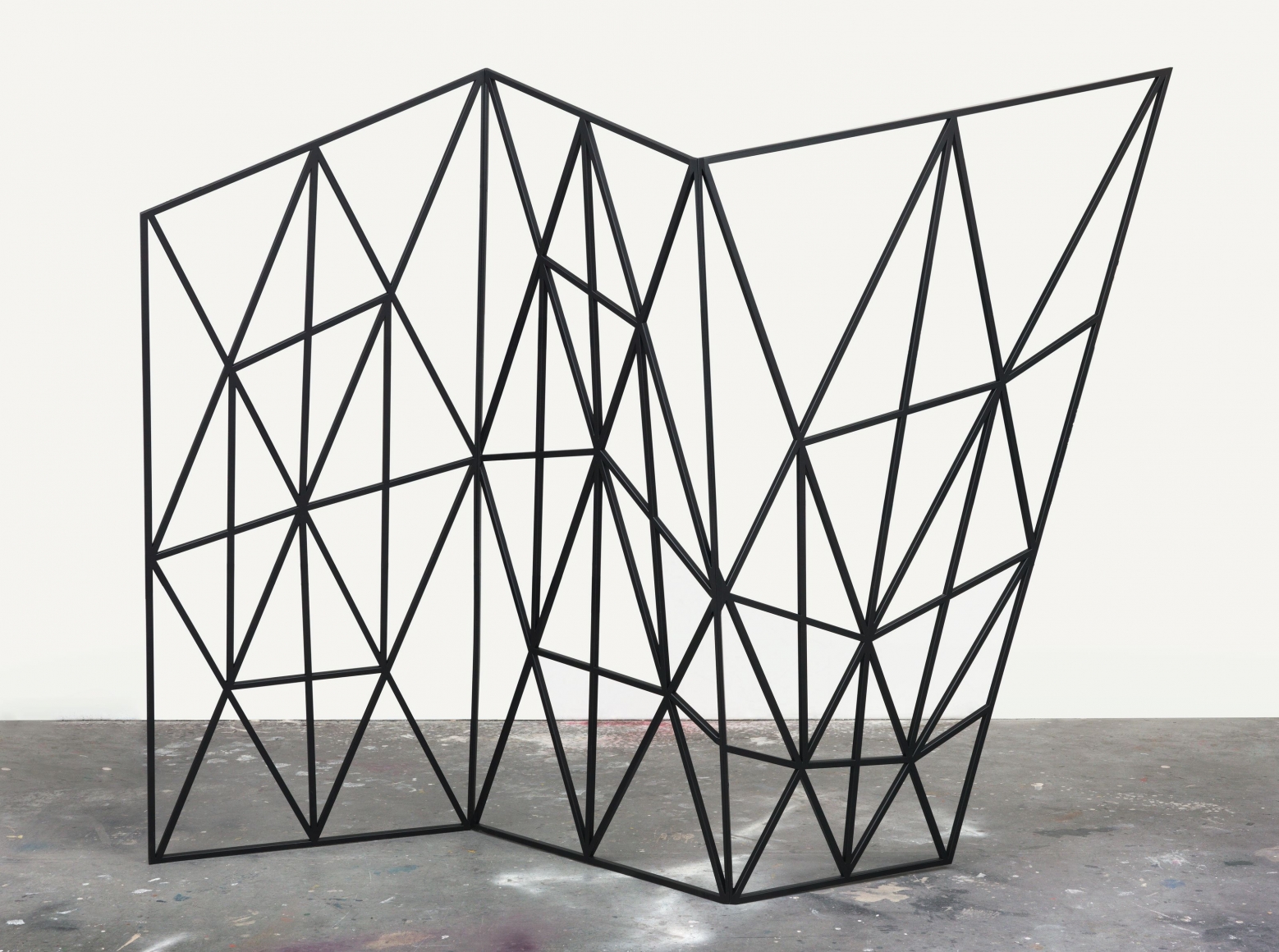 black abstract sculpture by matthias bitzer