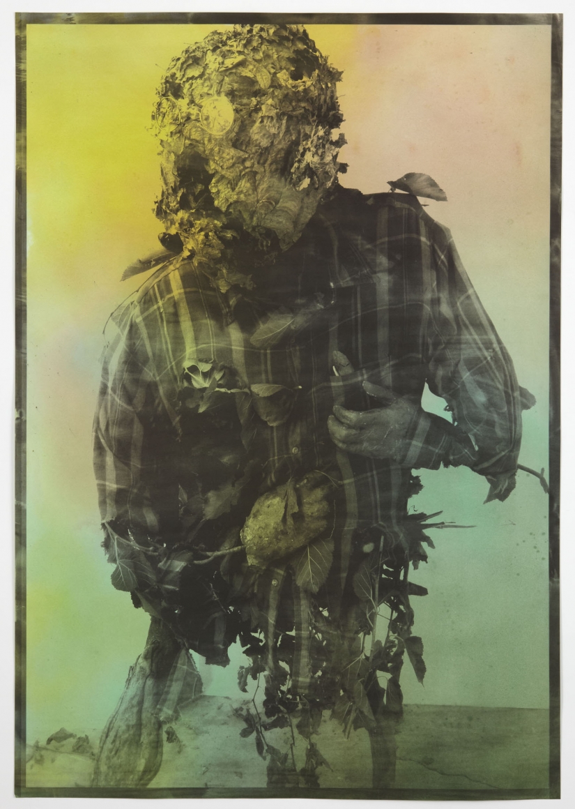 Civilian (Howling), 2010, Hand-dyed palladium print