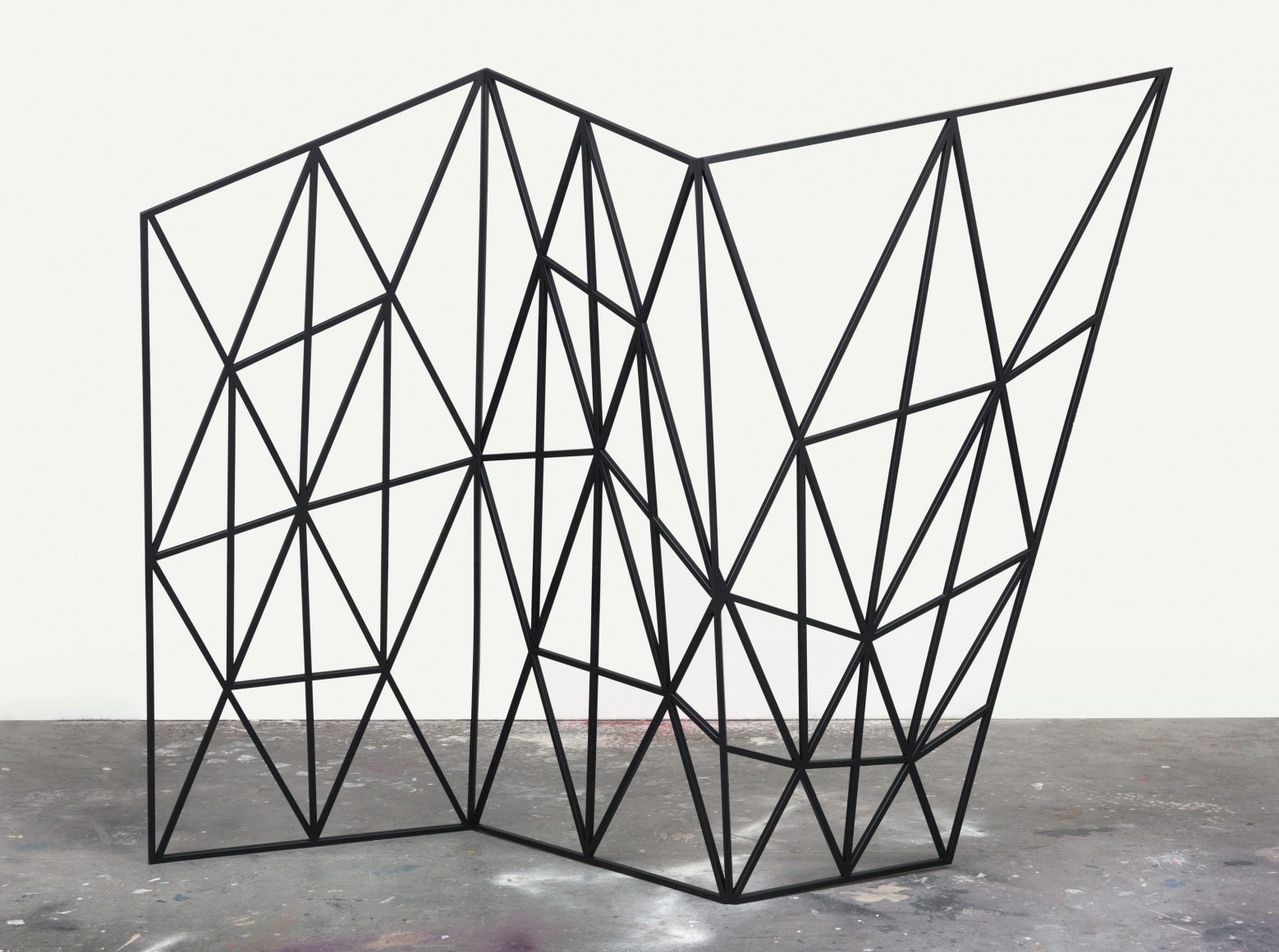 a metal geometric sculpture by the German sculptor Matthias Bitzer