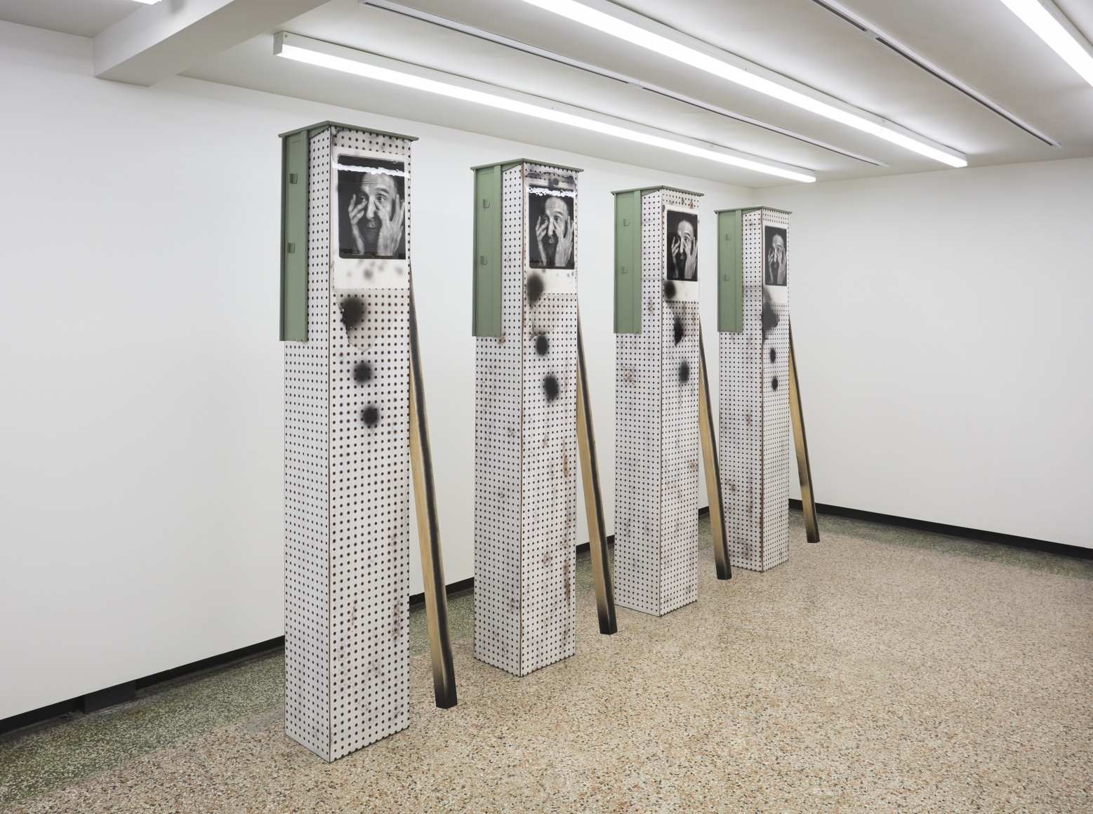Phil Wager, Untitled, 2019 ( installation shot, downstairs back exhibition space, normal lighting) mixed media sculpture 76 x 13.75 x 18 inches 193.04 x 34.92 x 45.72 cm #PW013 ( series of 4 separate sculptures)