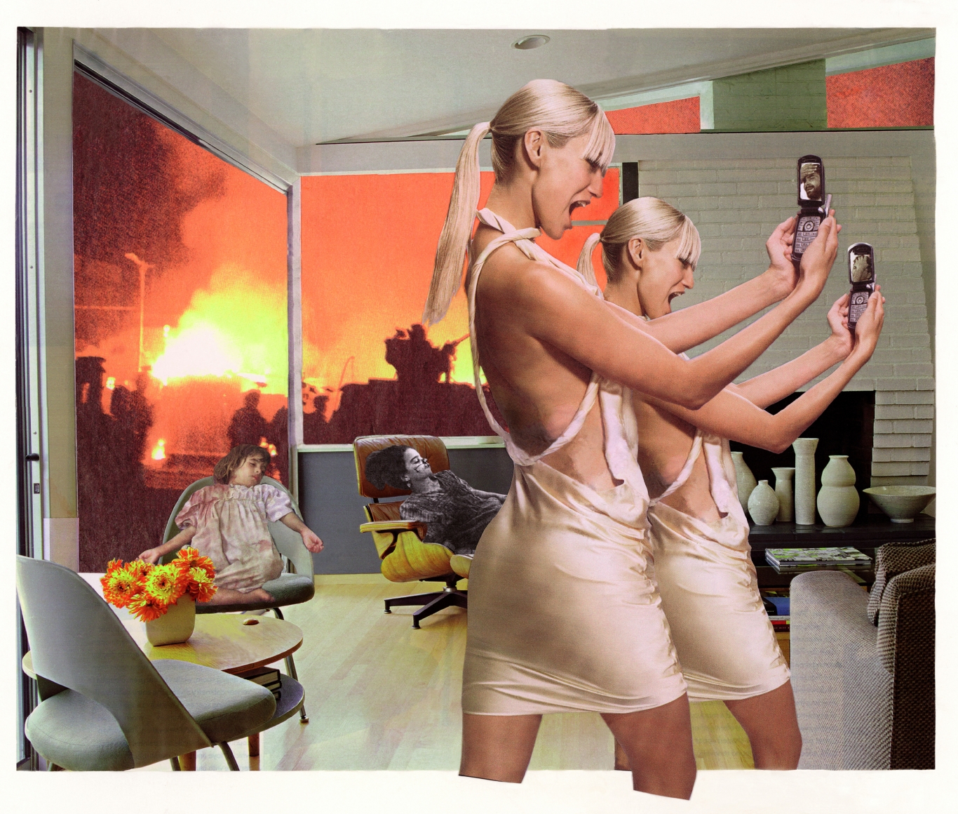 Martha Rosler. Photo Op from the series: House Beautiful: Bringing the War Home, new series (Ed. 8/10+2AP), 2004. Inkjet Print, 61 x 51 cm. Courtesy of the artist, Galerie Nagel Draxler Berlin/ Cologne/ Munich, & PKM Gallery, Seoul.