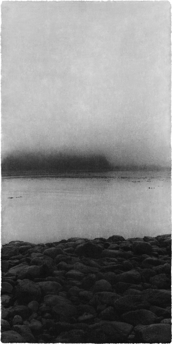 Jungjin Lee. Opening 15 (Ed. 10/10 + 3AP), 2016. Archival pigment print on Korean Mulberry paper, 145.5 × 76.5 cm (paper size). Courtesy of the artist & PKM Gallery.