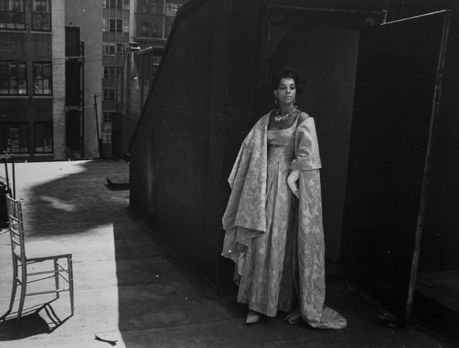 Louis Draper, Ruby Dee on Roof, New York, c. 1960