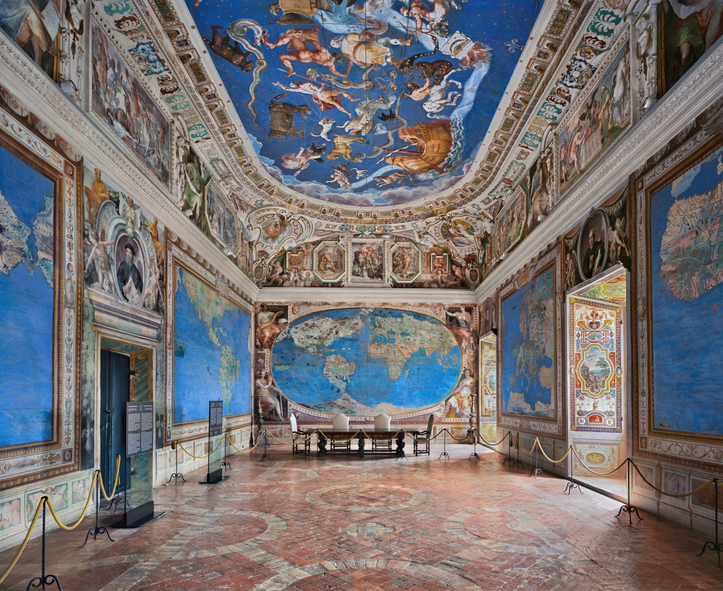 Ahmet Ertuğ - Villa Farnese, Sala del Mappamondo, Caprarola, 2019 Chromogenic print ; Bruce Silverstein Gallery