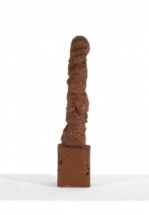 Untitled (small totem), 1985. Acrylic and plaster, 19 x 4 x 4 inches (48.3 x 10.2 cm). MP 111