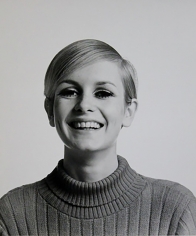 Bert Stern, Twiggy, 1967 (Smiling)