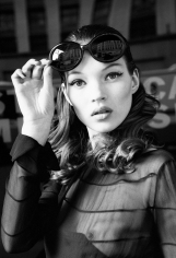 Stephanie Pfriender Stylander, Kate Moss (Eyes Wide Open), New York, Italian Harper's Bazaar, 1992