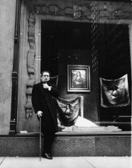 Peter Basch, Salvador Dali in Front of Saks Fifth Avenue, 1965