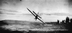 Jacques-Henri Lartigue, Gliding Competition: Pilot in the “Levasseur-Abrial Monoplane,” Combegrasse, 1922