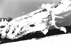 Arthur Elgort, Kristen McMenamy, Mammouth Lake, California, VOGUE, 1995